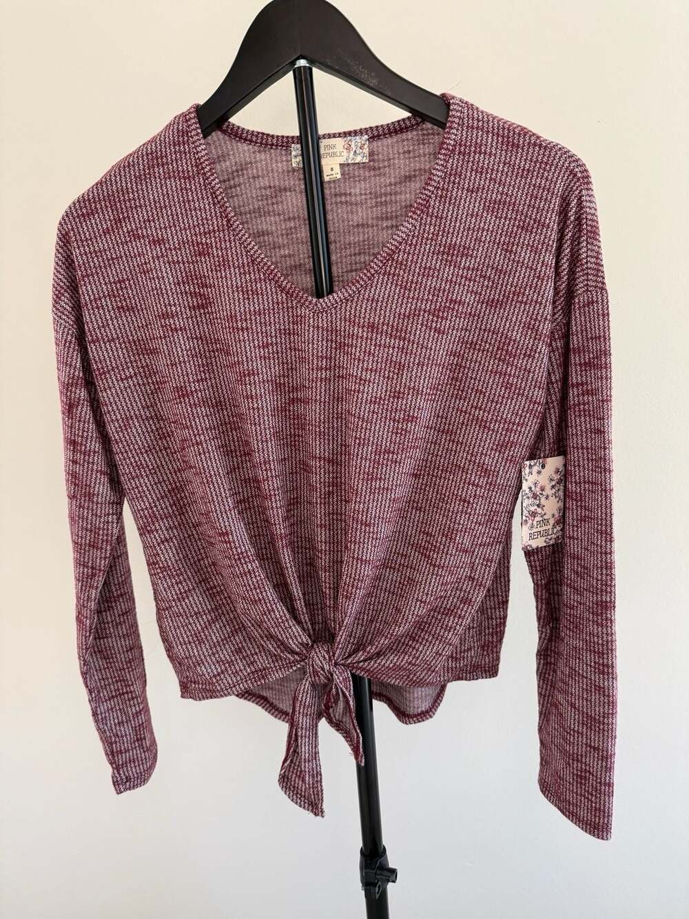 Pink Republic Top Size S Marled Red Tie Front